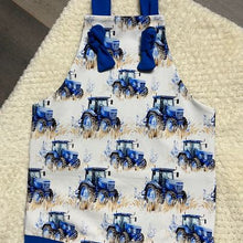 Charger l'image dans la galerie, Précommande: Tracteur des champs