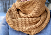 Charger l'image dans la galerie, Tricot jaune ocre