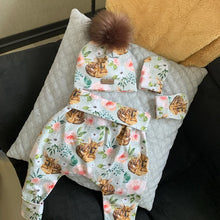 Charger l'image dans la galerie, Précommande: Biche fleuri